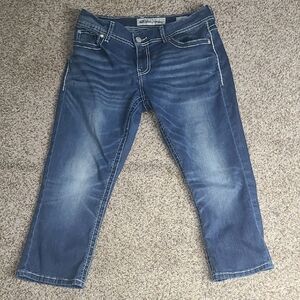 BKE Denim Harper Cropped Jeans with Faded  Details